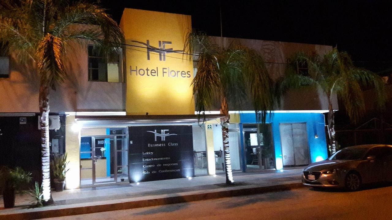 Hotel Flores Guamuchil Exteriör bild